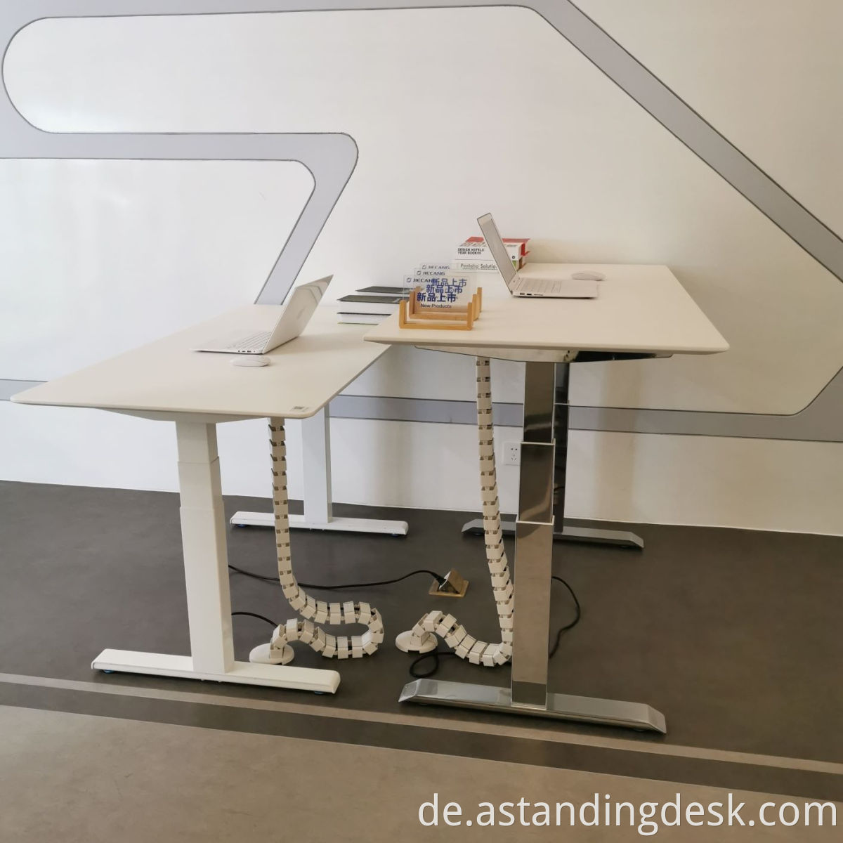 Zuverlässige und billige Büro ergonomische Möbel, die Höhe verstellbarer Dual Motor Computer Elektrischer Schreibtisch